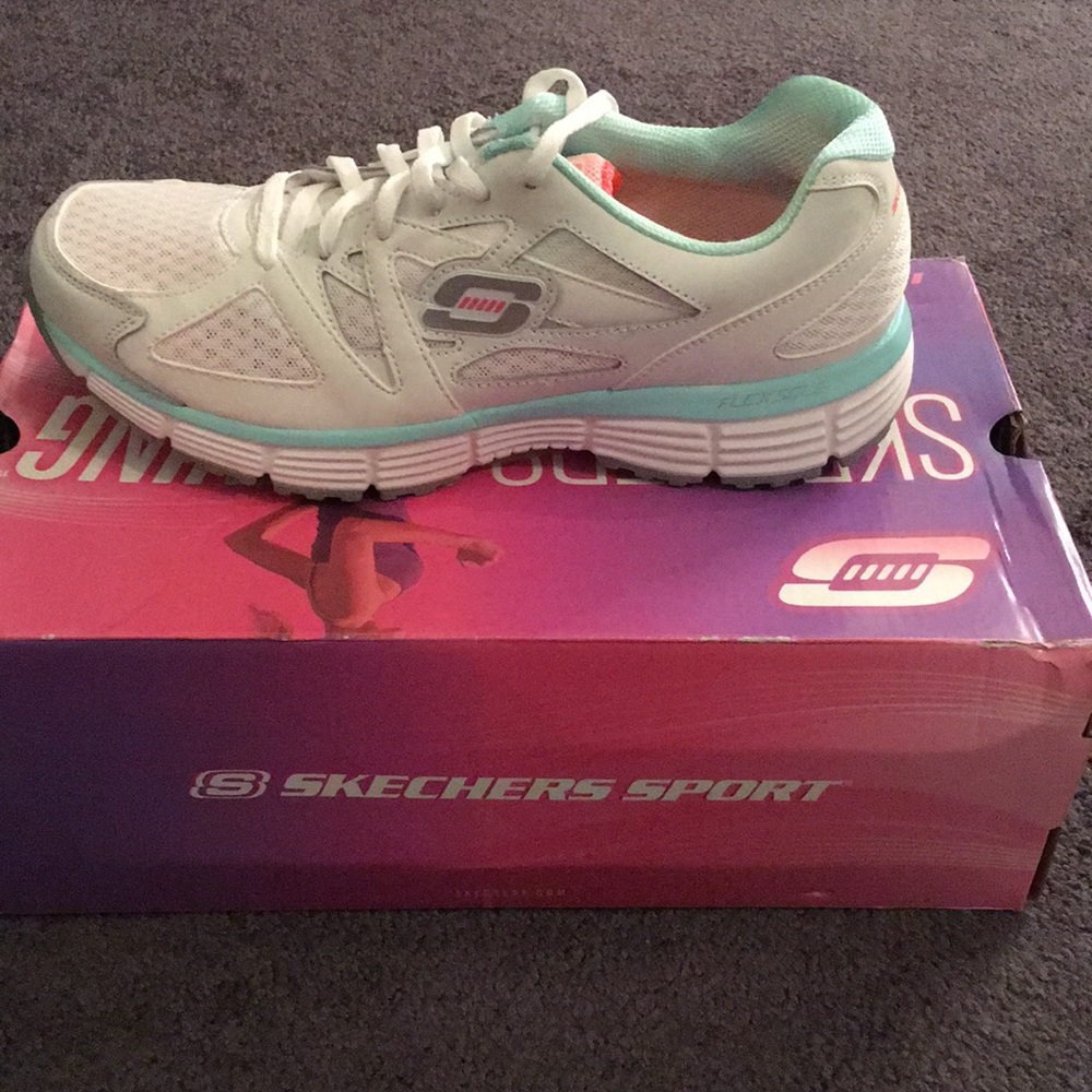 Skechers